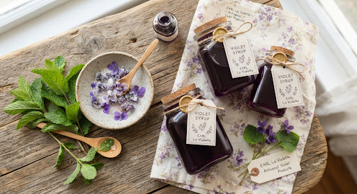 Sirops et violettes cristallisées de l'EARL La Violette